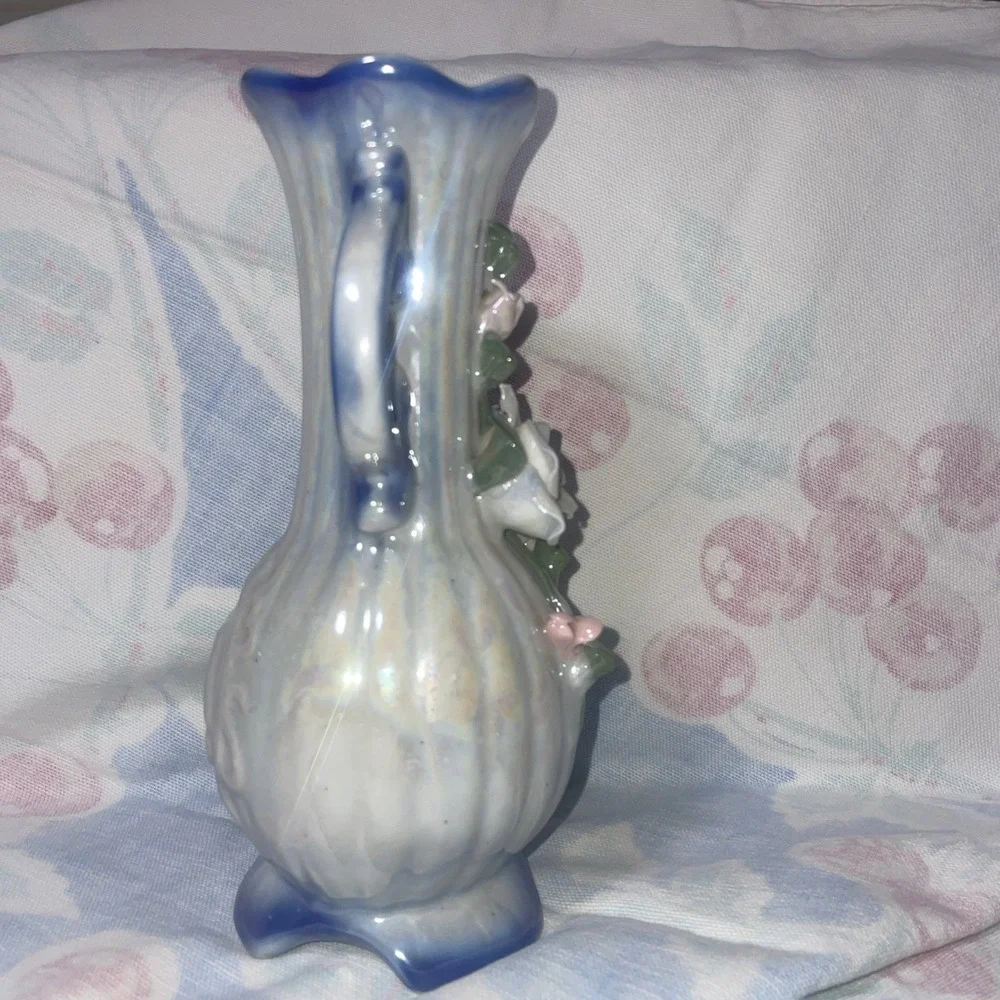 Vase Lusterware Iridescent Hand Painted‎ Floral Rose Cottagecore VTG